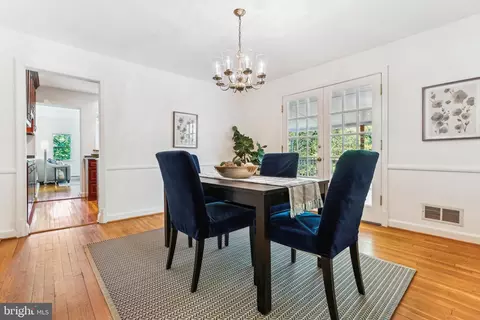 Dining - 1750 Overlook Dr, Silver Spring, MD 20903 photo 3 of 3