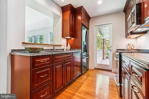 Kitchen - 1750 Overlook Dr, Silver Spring, MD 20903 photo 2 of 4