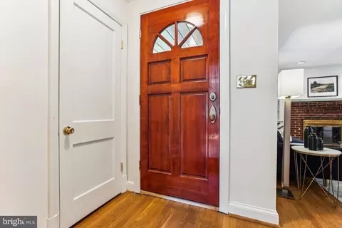 Entry Way - 1750 Overlook Dr, Silver Spring, MD 20903 photo 1 of 13