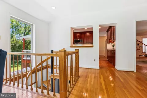 Entry Way - 1750 Overlook Dr, Silver Spring, MD 20903 photo 2 of 13