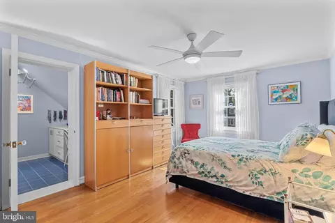 Bedroom - 9508 Bruce Dr, Silver Spring, MD 20901 photo 5 of 8
