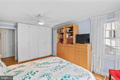 Bedroom - 9508 Bruce Dr, Silver Spring, MD 20901 photo 6 of 8
