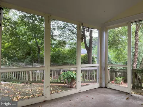 Exterior - 9205 Whitney St, Silver Spring, MD 20901 photo 6 of 11
