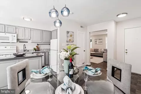 2210 Washington Ave #W-103, Silver Spring, MD 20910