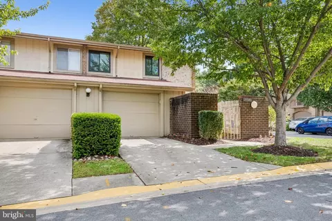 19549 Brassie Pl #9A, Montgomery Village, MD 20886
