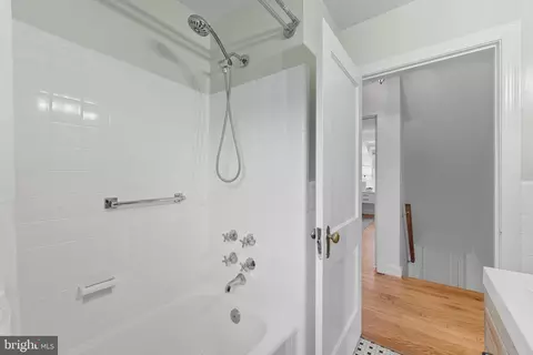 Bath - 117 Normandy Dr, Silver Spring, MD 20901 photo 4 of 5