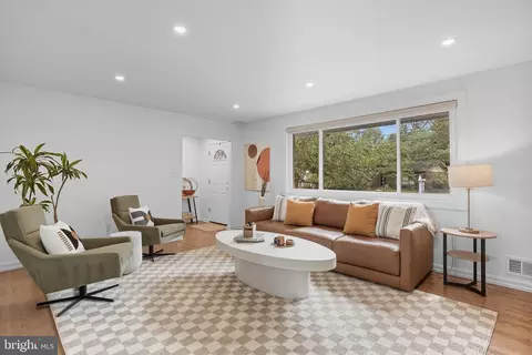 2411 Lillian Dr, Silver Spring, MD 20902 photo 5