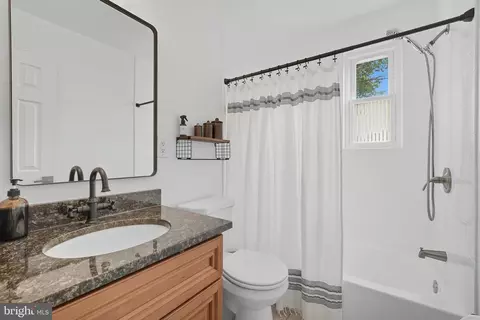 2411 Lillian Dr, Silver Spring, MD 20902 photo 25