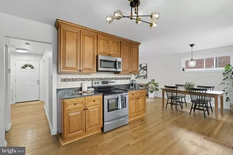 2411 Lillian Dr, Silver Spring, MD 20902 photo 12