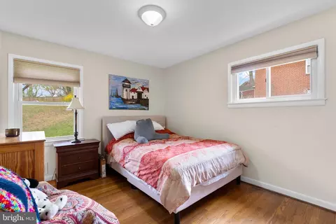 Bedroom - 1305 Magnolia Rd, Silver Spring, MD 20905 photo 3 of 4