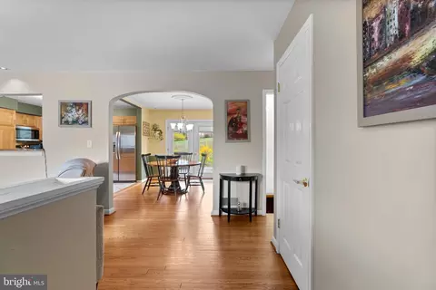 Entry Way - 1305 Magnolia Rd, Silver Spring, MD 20905 photo 1 of 1