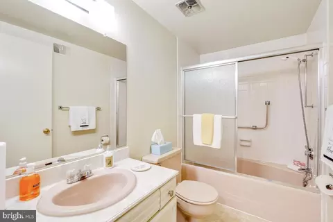 3630 Gleneagles Dr #8-2B, Silver Spring, MD 20906 photo 9