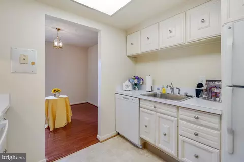 3630 Gleneagles Dr #8-2B, Silver Spring, MD 20906 photo 8