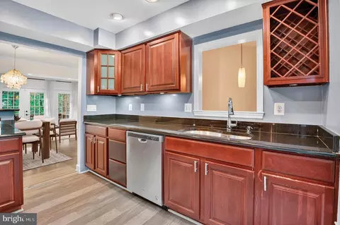 10808 Drawbridge Ct, Silver Spring, MD 20902 photo 5