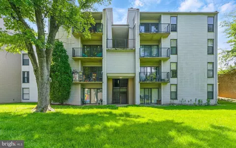 106 Duvall Ln #43, Gaithersburg, MD 20877