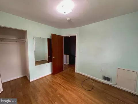 Bedroom - 1018 Ruatan St, Silver Spring, MD 20903 photo 2 of 4