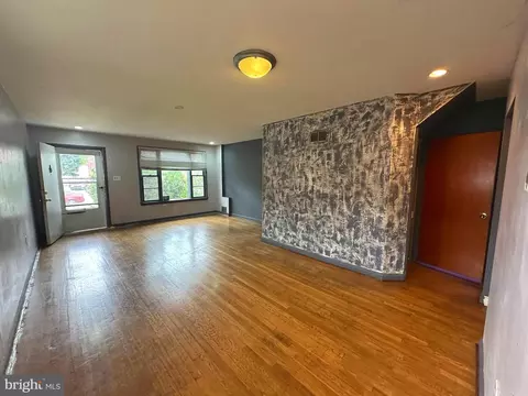 Living - 1018 Ruatan St, Silver Spring, MD 20903 photo 2 of 5
