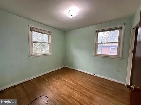 Bedroom - 1018 Ruatan St, Silver Spring, MD 20903 photo 1 of 4