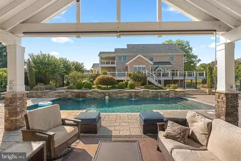Exterior - 15421 Conrad Spring Rd, Boyds, MD 20841 photo 11 of 17