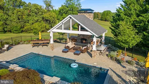 Exterior - 15421 Conrad Spring Rd, Boyds, MD 20841 photo 2 of 17