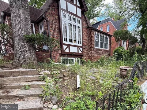 8613 Cedar St, Silver Spring, MD 20910