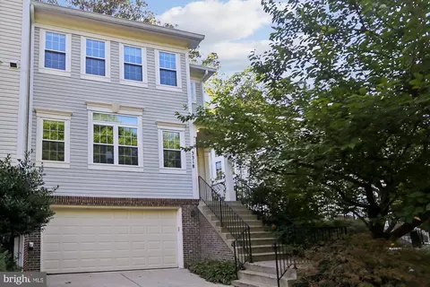 3318 Mills Crossing Pl, Kensington, MD 20895