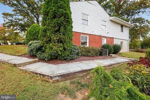 Exterior - 2924 Gracefield Rd, Silver Spring, MD 20904 photo 6 of 10