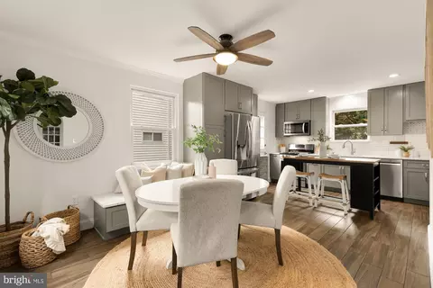 Dining - 905 Malcolm Dr, Silver Spring, MD 20901 photo 1 of 2