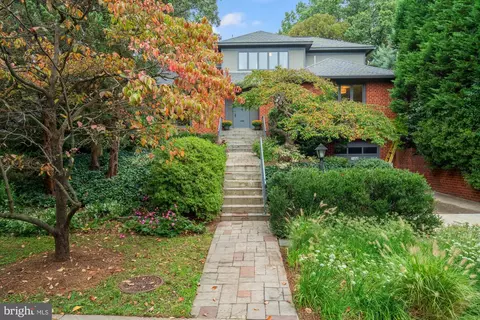 5402 Surrey St, Chevy Chase, MD 20815