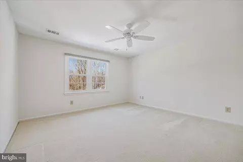 9825 Korman Ct, Potomac, MD 20854 photo 35
