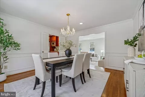 9825 Korman Ct, Potomac, MD 20854 photo 16