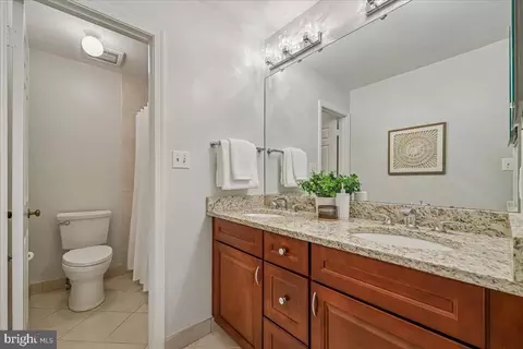 9825 Korman Ct, Potomac, MD 20854 photo 36