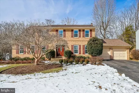 9825 Korman Ct, Potomac, MD 20854