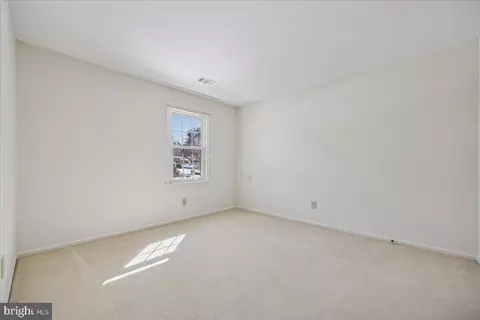9825 Korman Ct, Potomac, MD 20854 photo 32