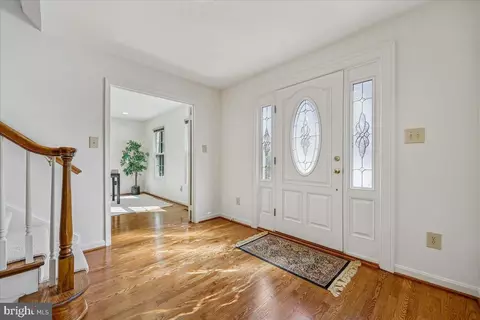 9825 Korman Ct, Potomac, MD 20854 photo 9