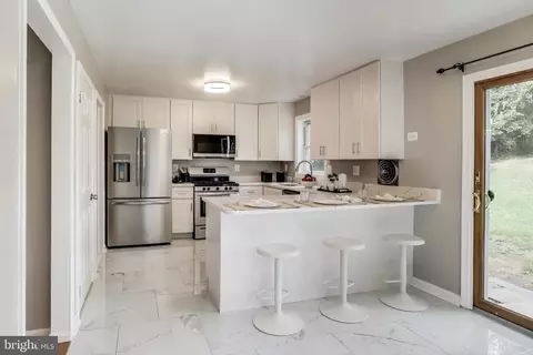 2427 Churchill Rd, Silver Spring, MD 20902 photo 2
