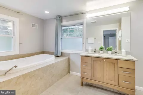 2427 Churchill Rd, Silver Spring, MD 20902 photo 16