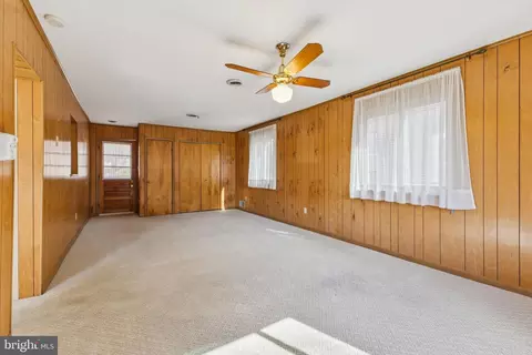 Living - 1523 Crest Rd, Silver Spring, MD 20902 photo 4 of 5