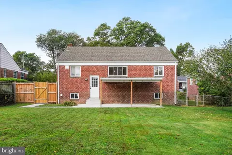 Exterior - 10311 Douglas Ave, Silver Spring, MD 20902 photo 3 of 4