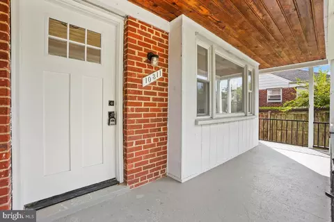 Exterior - 10311 Douglas Ave, Silver Spring, MD 20902 photo 2 of 4