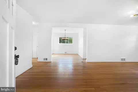 Living - 10311 Douglas Ave, Silver Spring, MD 20902 photo 1 of 5
