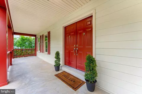 209 Colesville Manor Dr, Silver Spring, MD 20904 photo 7