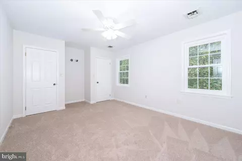 209 Colesville Manor Dr, Silver Spring, MD 20904 photo 37