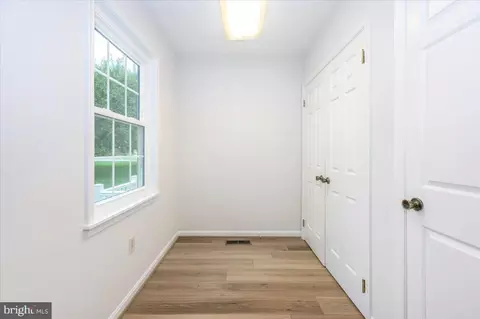 209 Colesville Manor Dr, Silver Spring, MD 20904 photo 27
