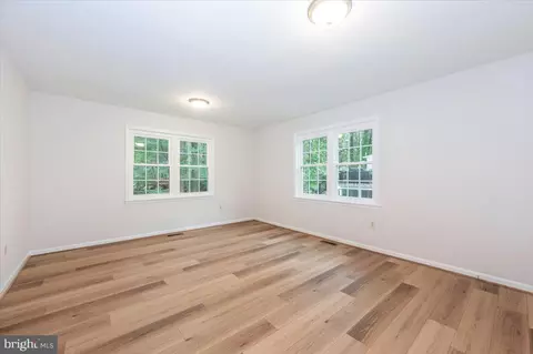 209 Colesville Manor Dr, Silver Spring, MD 20904 photo 24