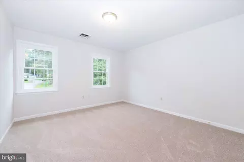 209 Colesville Manor Dr, Silver Spring, MD 20904 photo 41