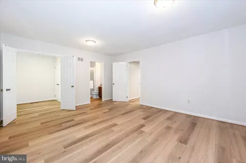 209 Colesville Manor Dr, Silver Spring, MD 20904 photo 26