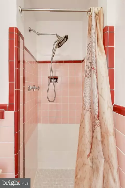 Bath - 9613 Lorain Ave, Silver Spring, MD 20901 photo 2 of 3