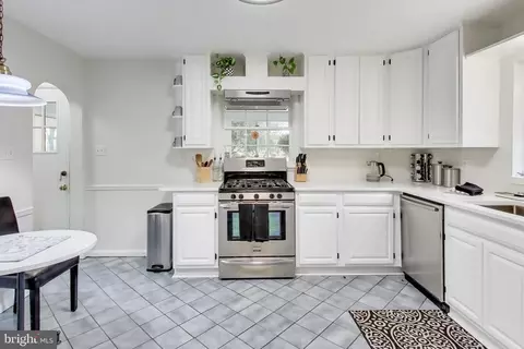 Kitchen - 9613 Lorain Ave, Silver Spring, MD 20901 photo 1 of 2