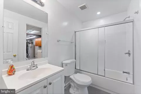 Bath - 1707 Myrtle Rd, Silver Spring, MD 20902 photo 3 of 3